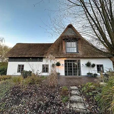Feriehus Haus Am Deich Lhd 13 *